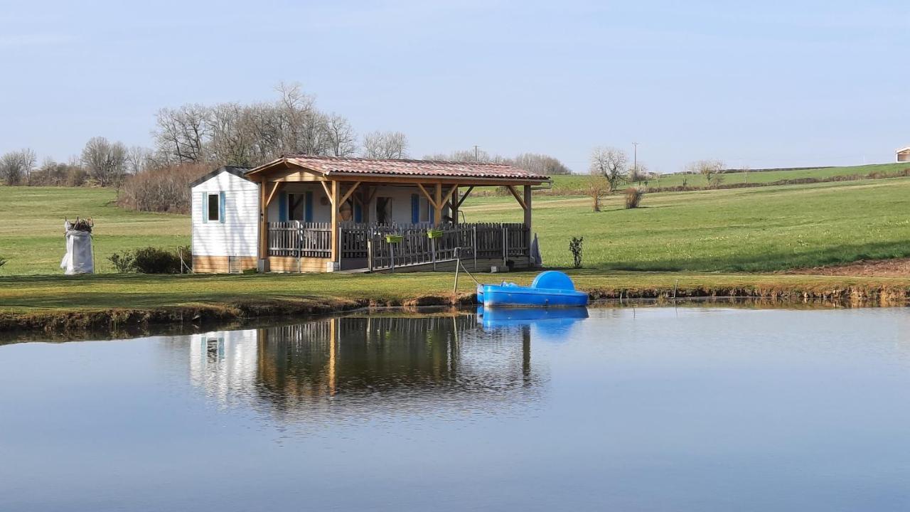 Etang Pre De La Font Hotell Cercles Eksteriør bilde