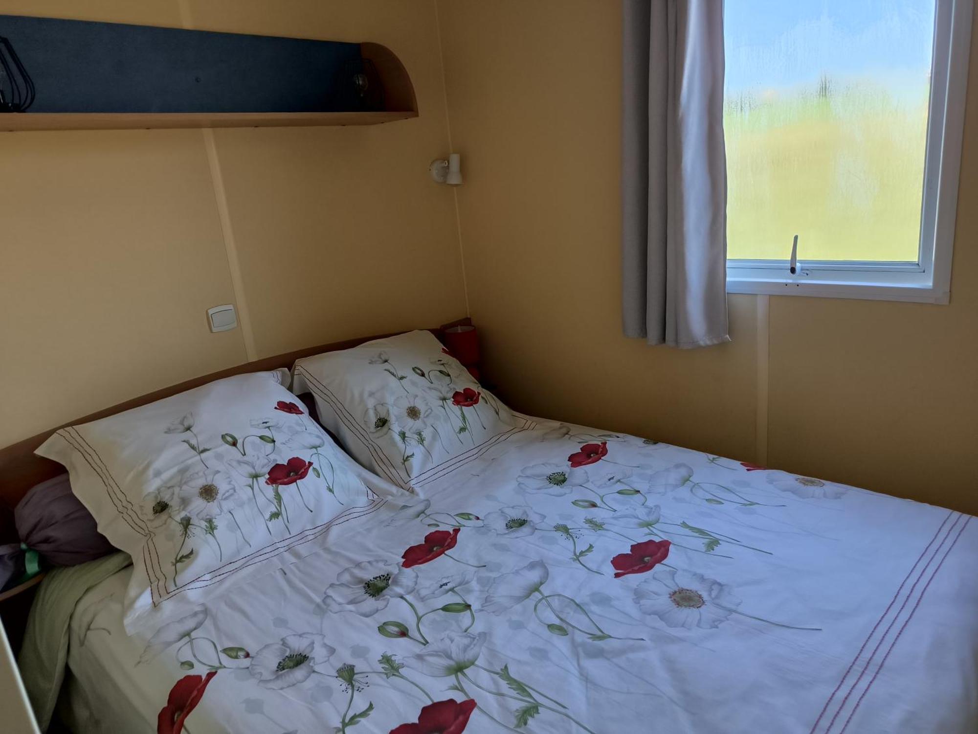 Etang Pre De La Font Hotell Cercles Eksteriør bilde